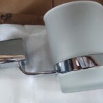 Επίτοιχη ποτηροθήκη